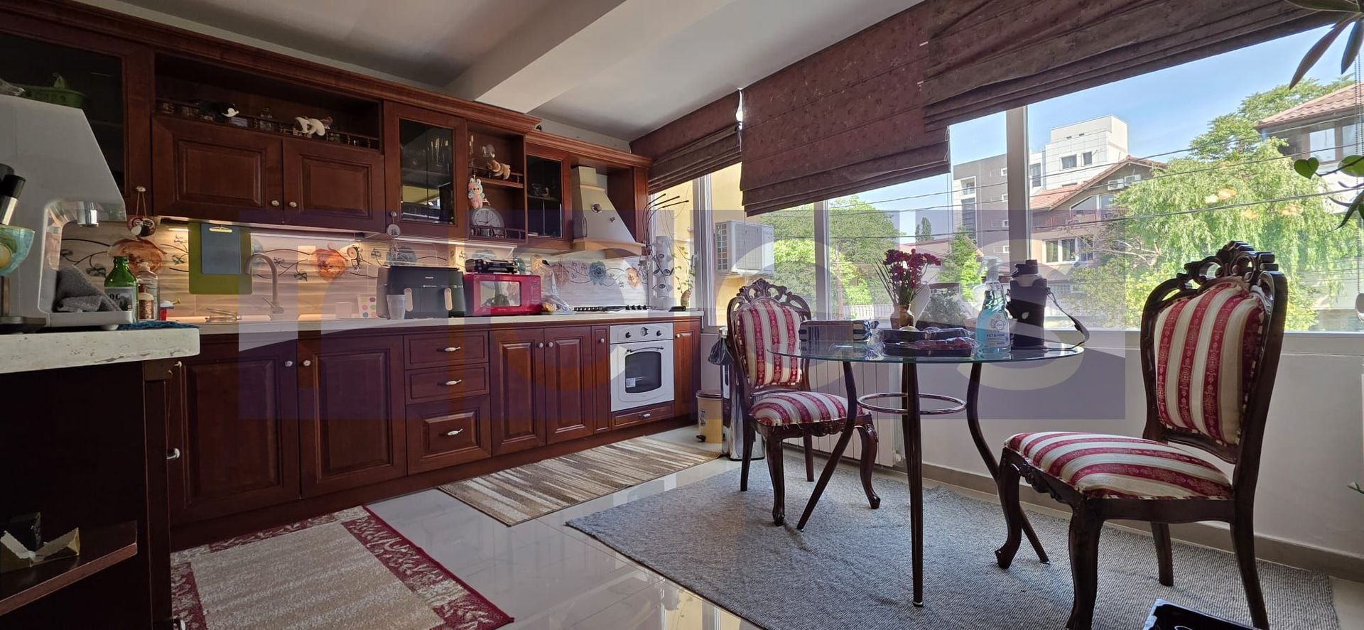 VANZARE CASA 10 CAMERE | ZONA VATRA LUMINOASA - Poză 17