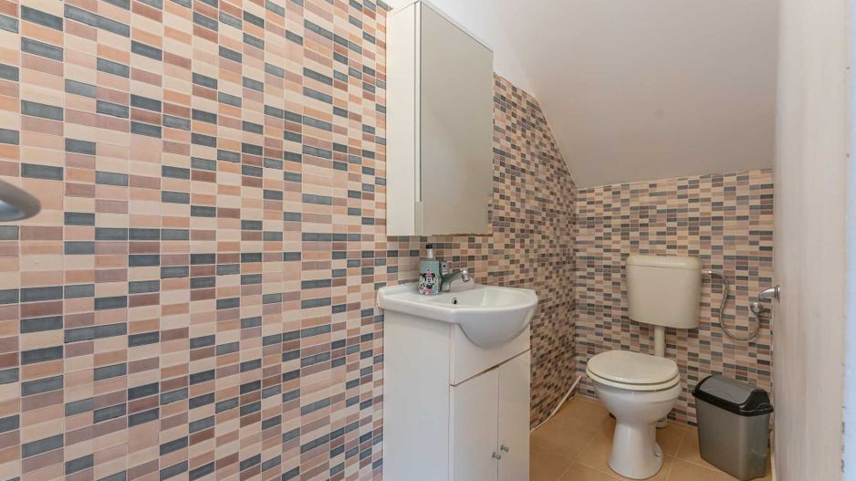 Casă familială în Sânpetru, pe strada Speranței - Poză 8