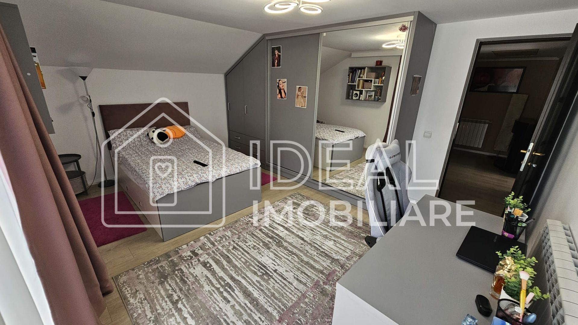 Vila Moderna cu 5 camere, garaj si 921 mp de curte, in Tocile - Poză 16