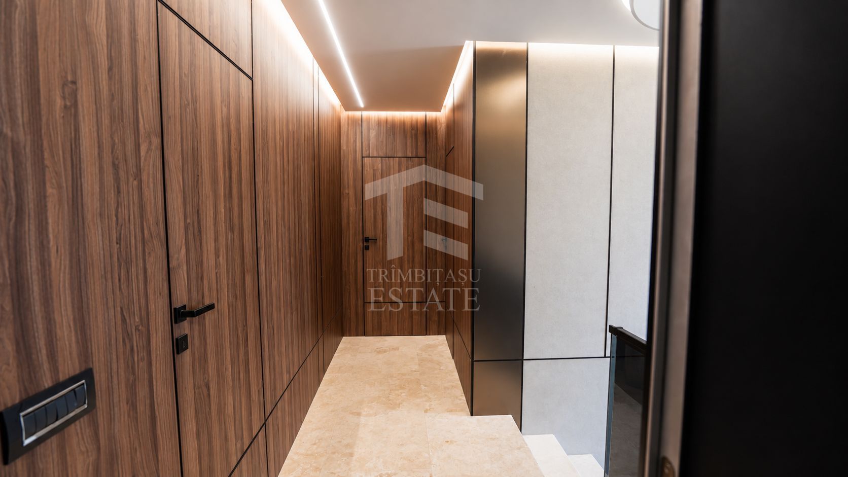 Casă spectaculoasă în Constanța | Design, tehnologie și confort - Poză 14