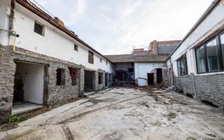 Proiect de clinică sau birouri în centru – casă cu demisol, de renovat - Poză 13