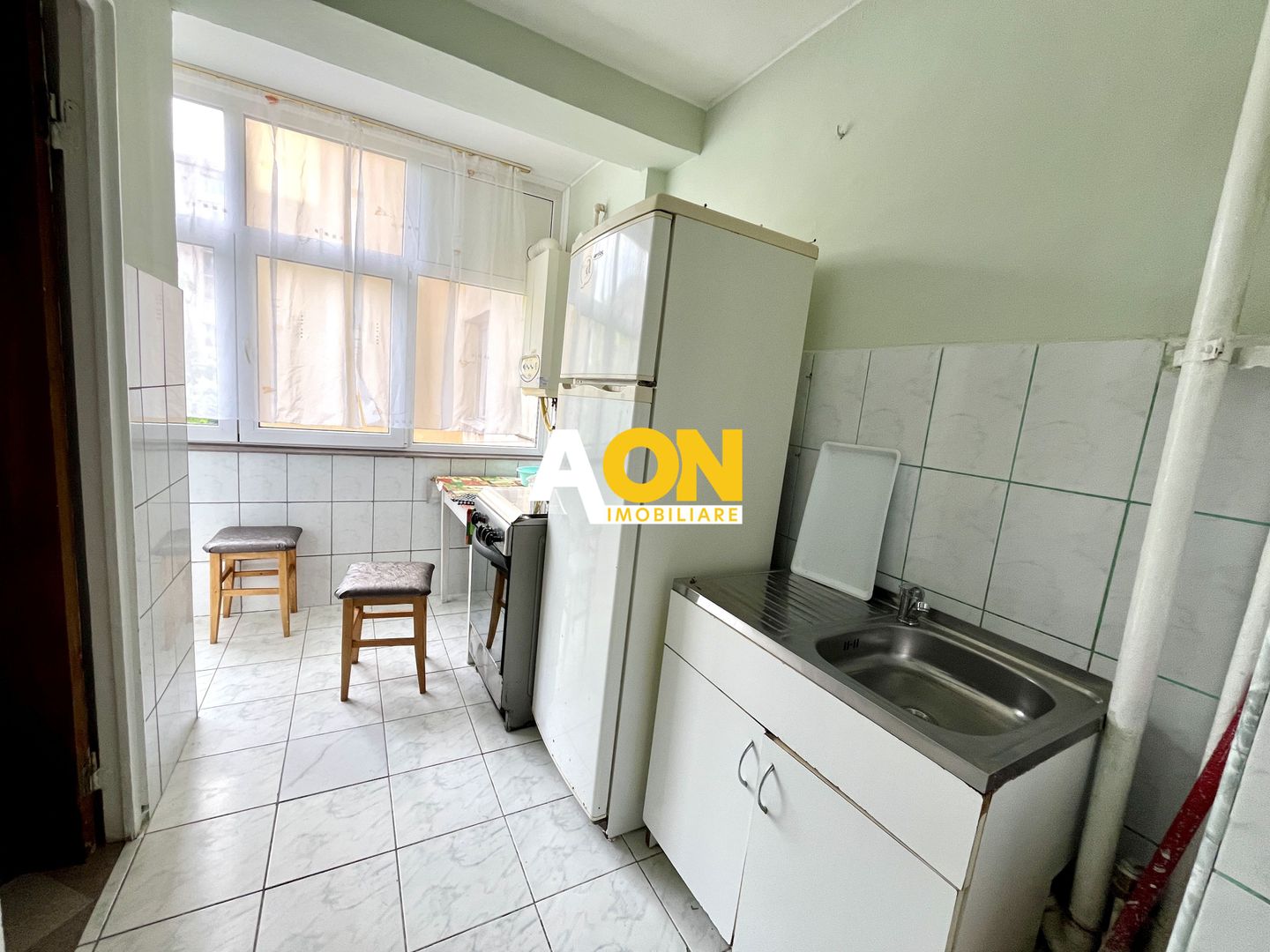 Garsonieră, Etaj Intermediar, Zona Cetate - Poză 3