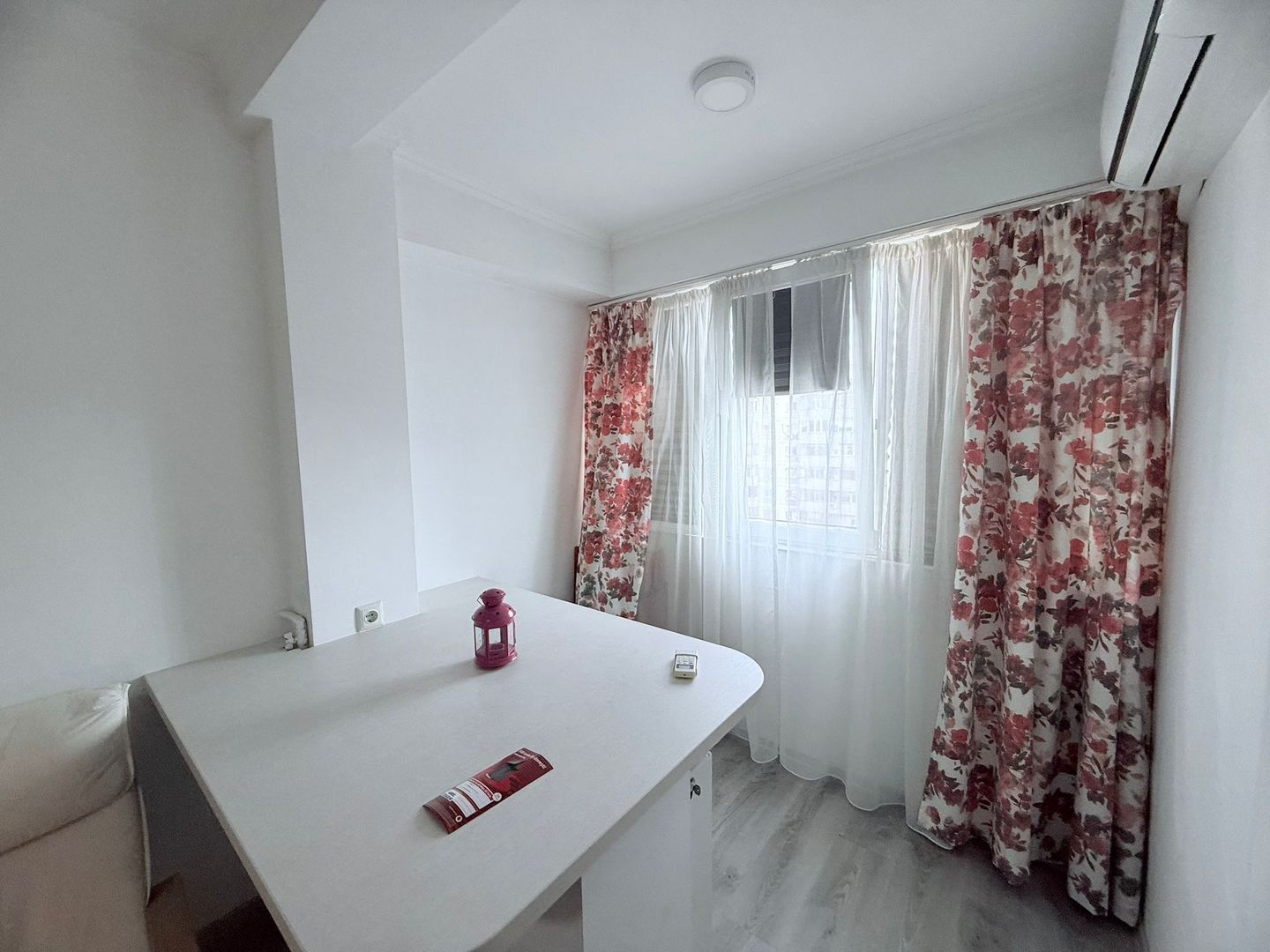 SUPER OFERTA! GARSONIERA MODERNA ULTRACENTRAL FAVORIT DRUMUL TABEREI METROU - Poză 4