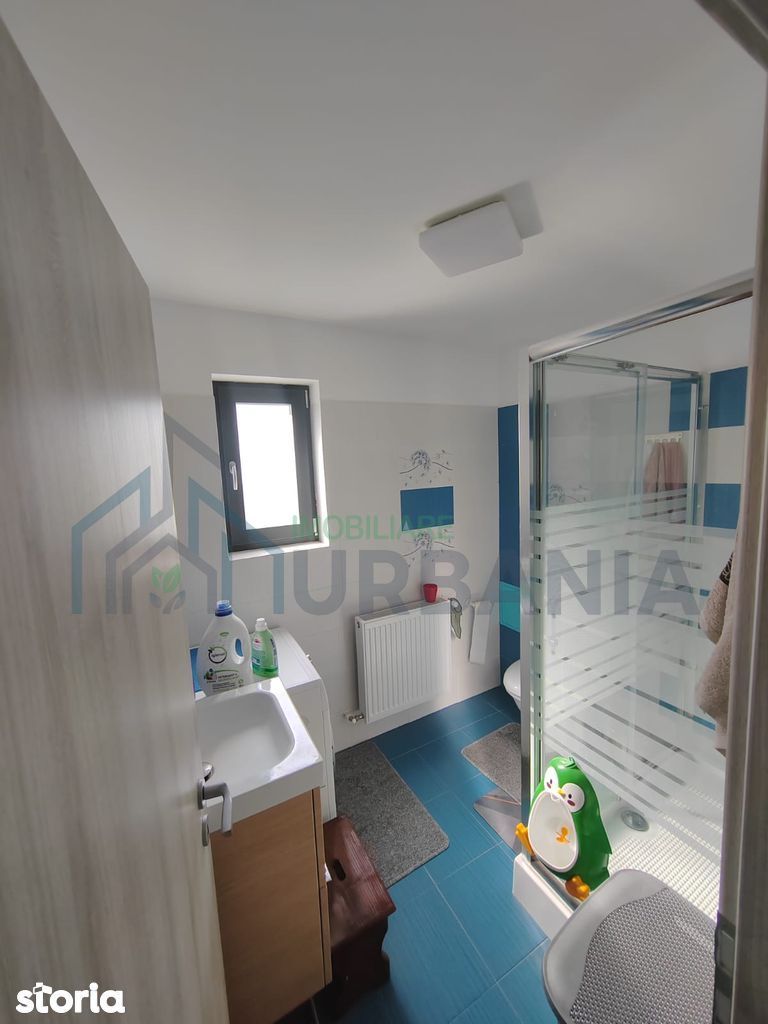 Vilă 4 camere, 2 băi, teren 488 mp, asfalt, canalizare – Bârnova - Poză 10