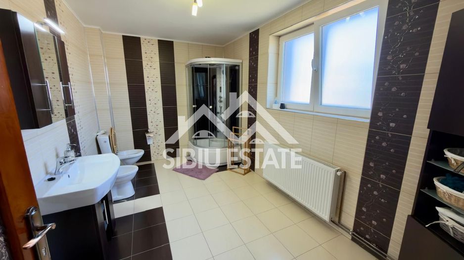 Casa Spectaculoasa Semipasiva cu teren de 1.000 mp.de vanzare in Orlat - Poză 19