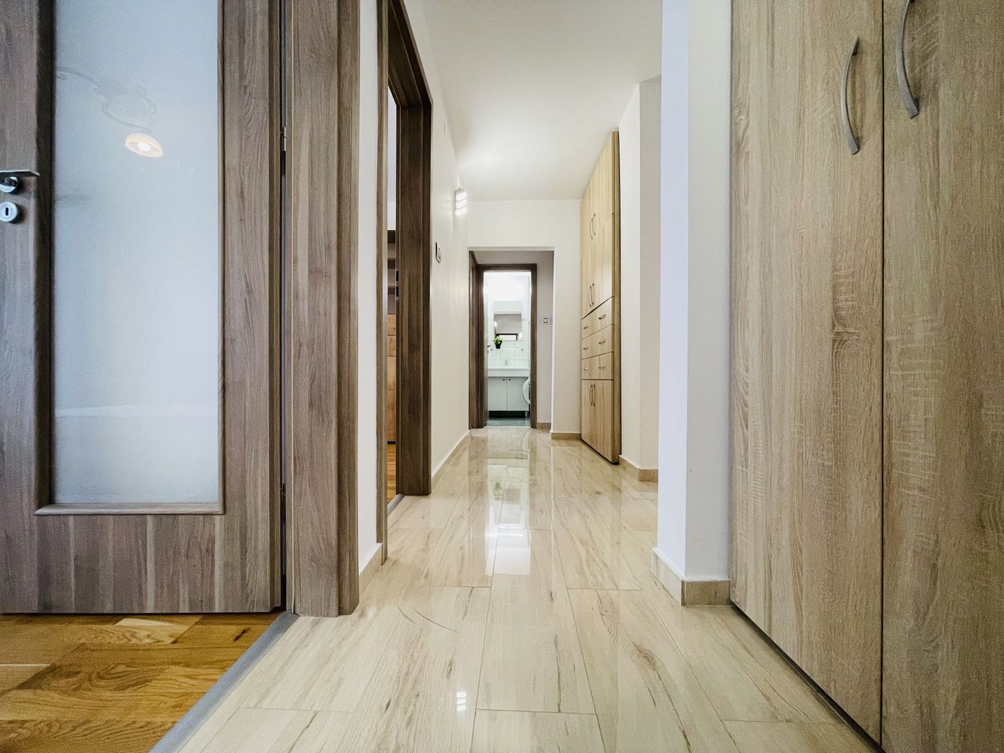 OFERTA VANDUTA - Apartament cu 4 camere, frumos amenajat | 85 mp, decomandat - Poză 11