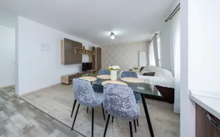 Apartament cu doua camere modern ,cu boxa in Top City - Poză 11