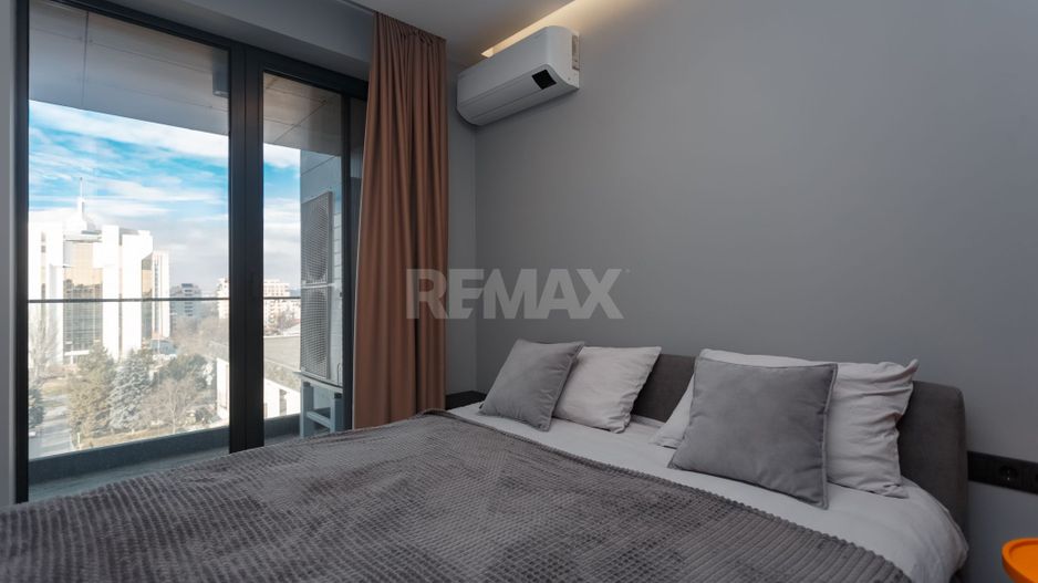 De închiriat apartament, 2 dormitoare, str. Teatrală 3, Centru. - Poză 1