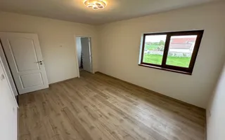 Duplex cu camera pe parter - Poză 21