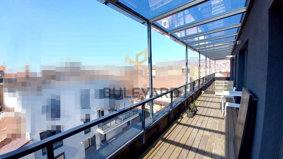 Apartament ultrafinisat 2 camere, terasa, zona semicentrala. - Poză 1