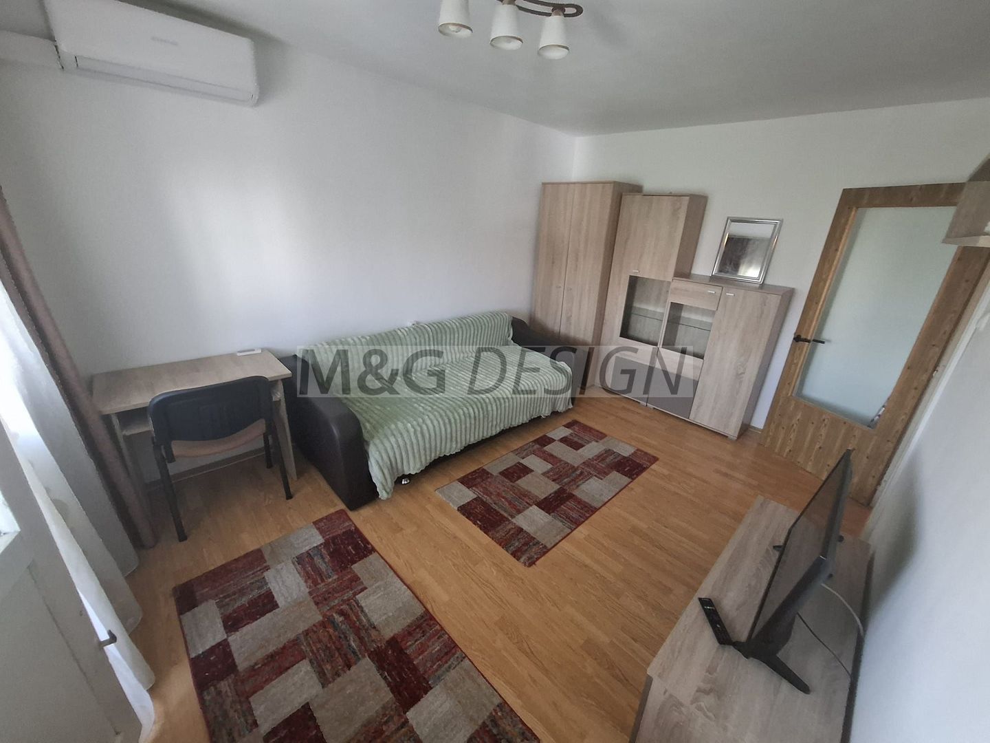 Aradului, garsoniera cu centrala proprie, langa restaurant Tinecz - Poză 1