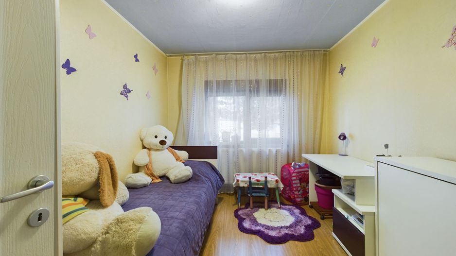 Apartament cu 4 camere, Miorița - Poză 4