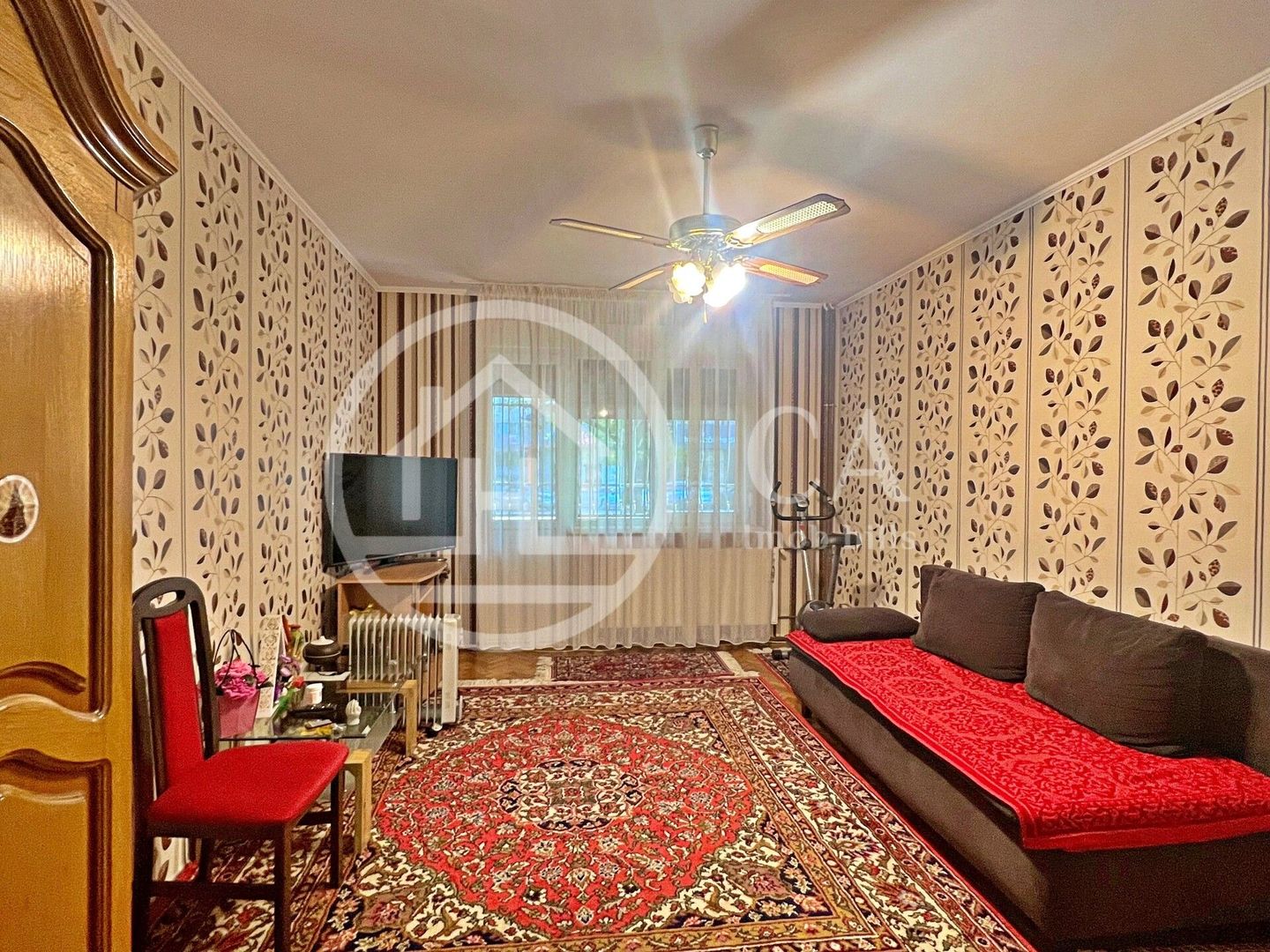 Apartament cu 3 camere de vânzare B-dul Magheru, Oradea - Poză 1