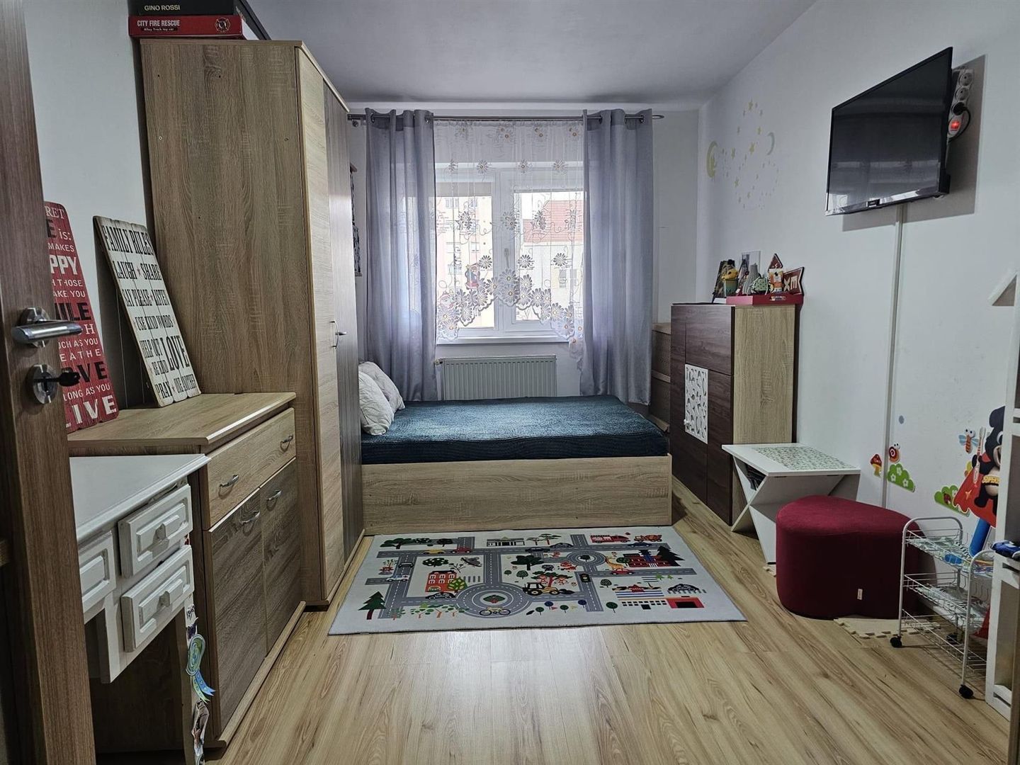 Apartament 3 camere Cetate et.3 pivnita bloc caramida - Poză 10