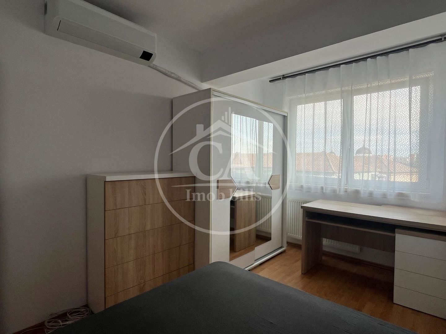 Apartament cu 3 camere de vânzare în zona Iosia, Oradea - Poză 3