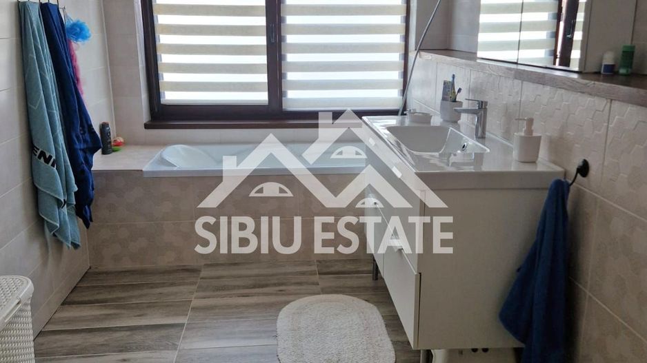 Casa individuala in Cartierul Primaverii Sibiu - Poză 13