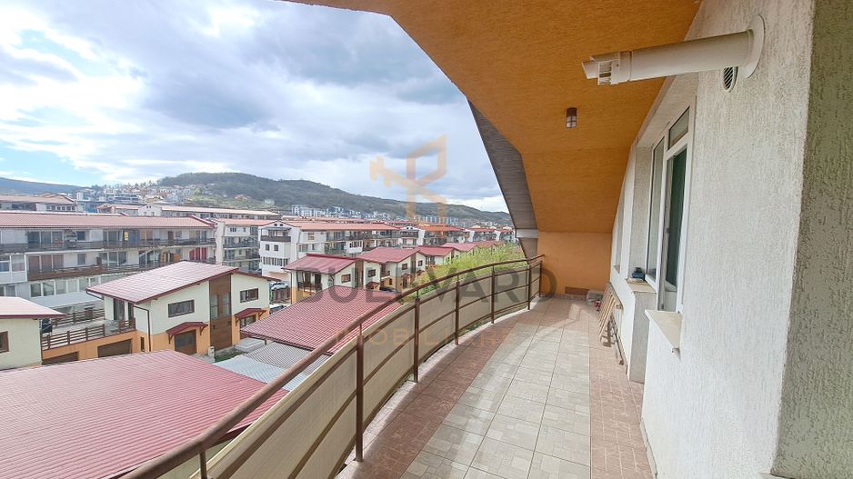 Apartament 4 camere 128 mp utili, centru Floresti - Poză 1