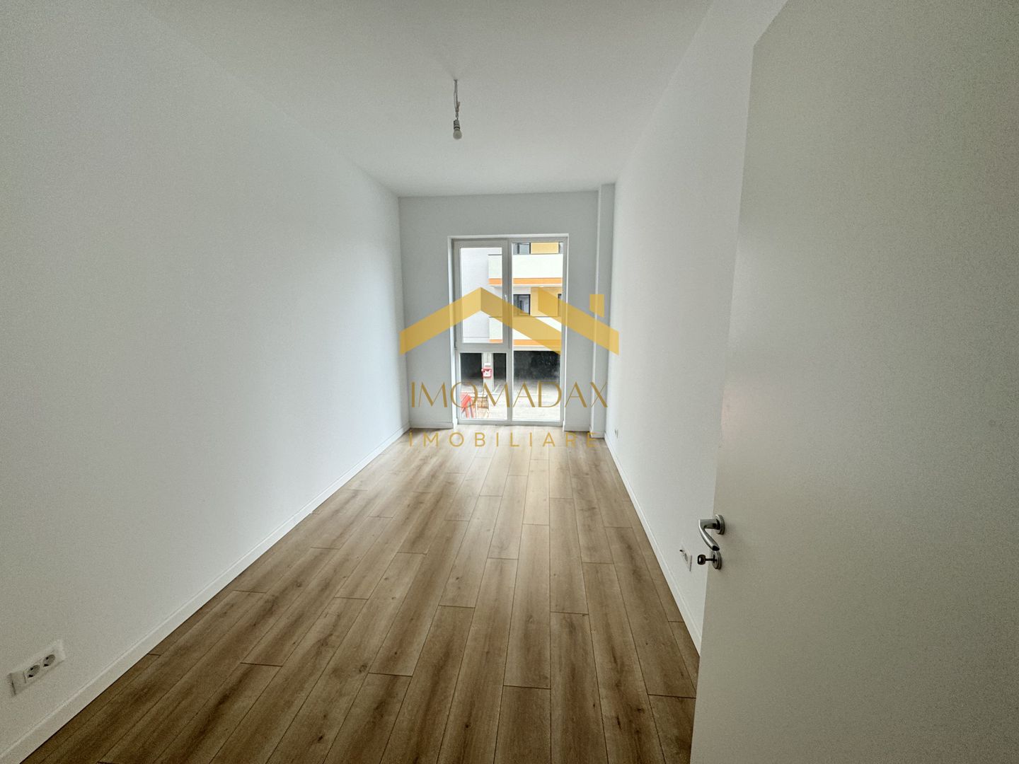 Aradului-3 Camere-2 Băi - Poză 9