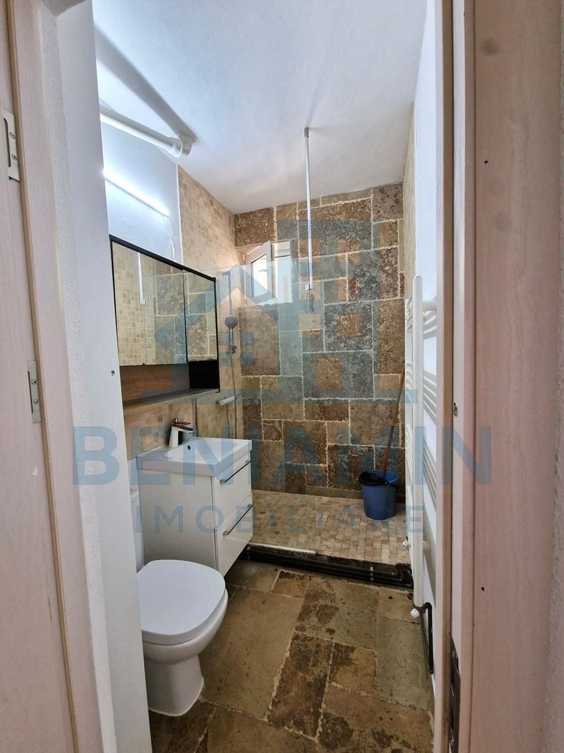 2 decomandat - centrala proprie - mobilat - utilat - English Park - Poză 5