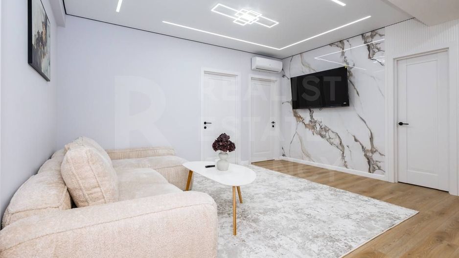Vânzare, apartament, 2 camere + living, strada Alba Iulia, Buiucani - Poză 2