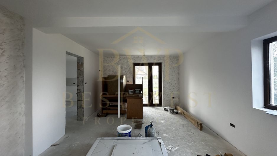 Duplex, 4 dormitoare, Mosnita, drum asfaltat, toate utilitățile - Poză 7