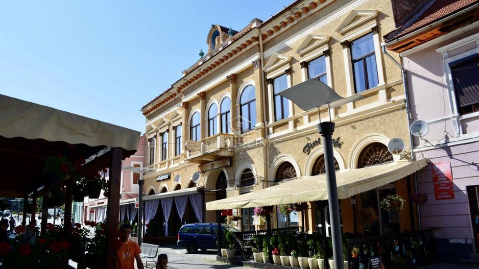 COMISION 0 % Hotel de vanzare centru Orastie, Hunedoara - Poză 1