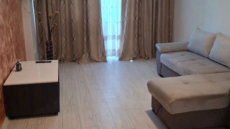 De inchiriat apartament cu 2 camere etaj 4 micro 13, 320 euro - Poză 1