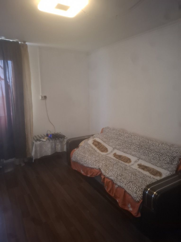 Garsonieră mobilată, etaj 2, lângă metrou Nicolae Grigorescu 250€ - Poză 4