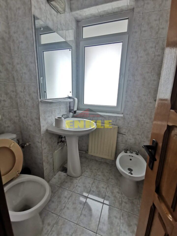 Închiriez spațiu comercial - Poză 16