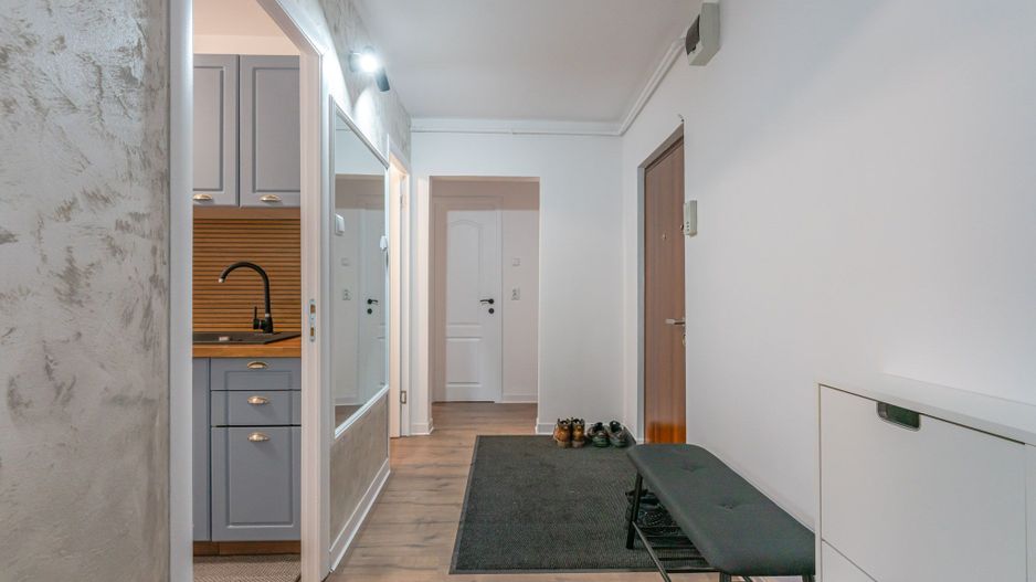 Chirie 2 camere Astra Brașov: 57 mp, AC și două balcoane închise - Poză 15