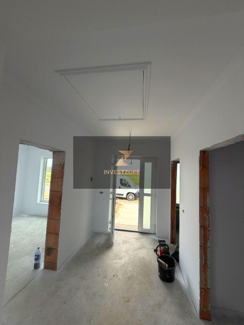 Casă semifinisată Alparea teren 812 mp - Poză 4