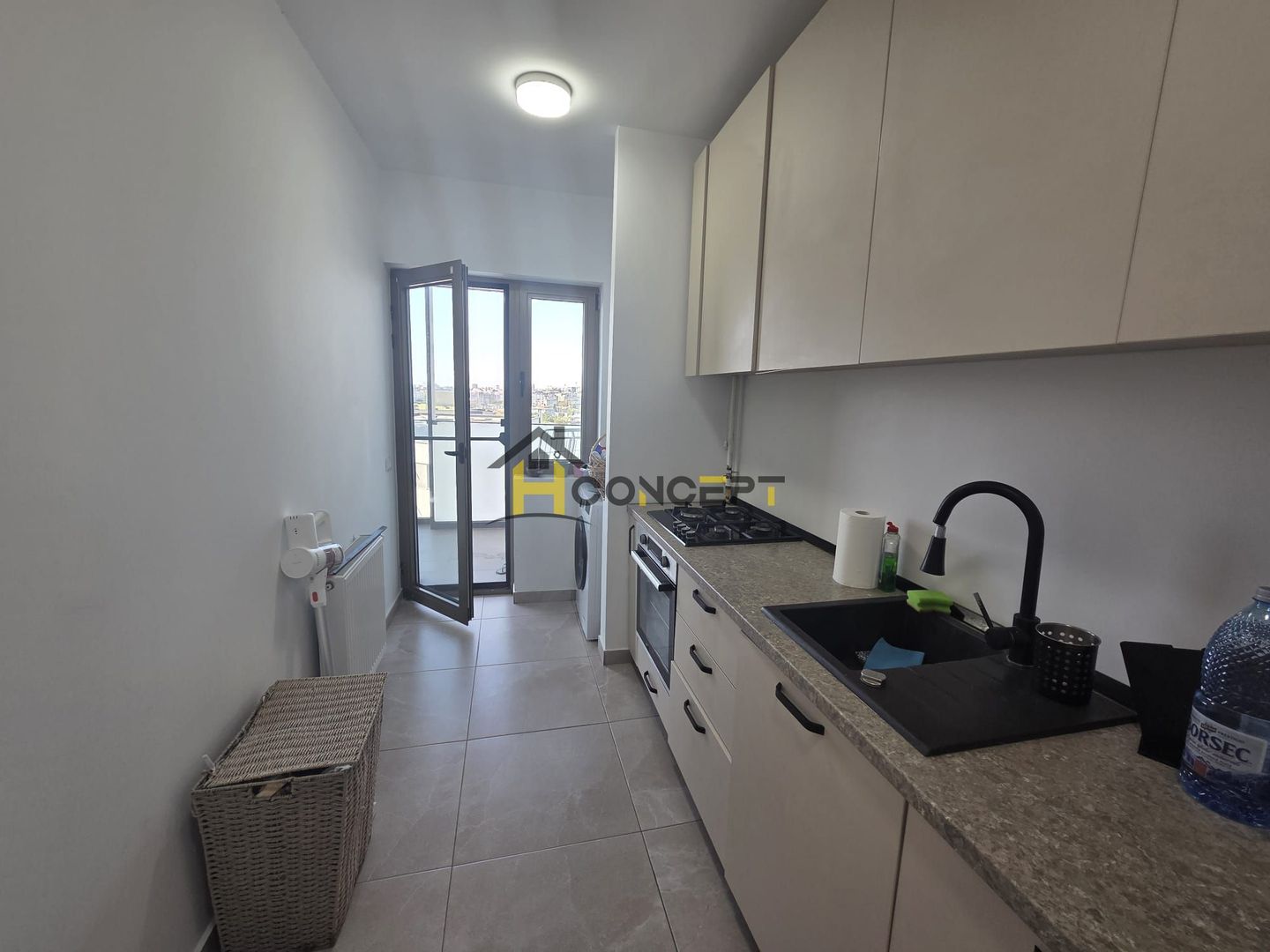 Inchiriere Apartament 2 camere 2 min metrou Vedere Panoramica - Poză 3