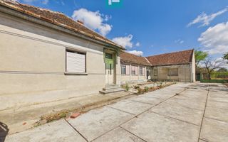 Casă cu potențial și teren 1.440 mp  - Sântana - Poză 5