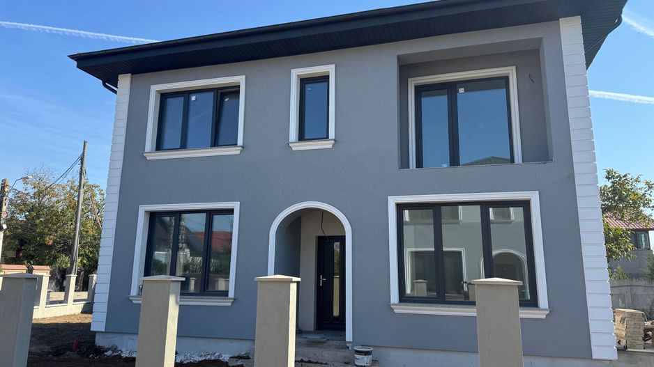 Vila Tunari CENTRAL, 140m2 si curte mare - Poză 2