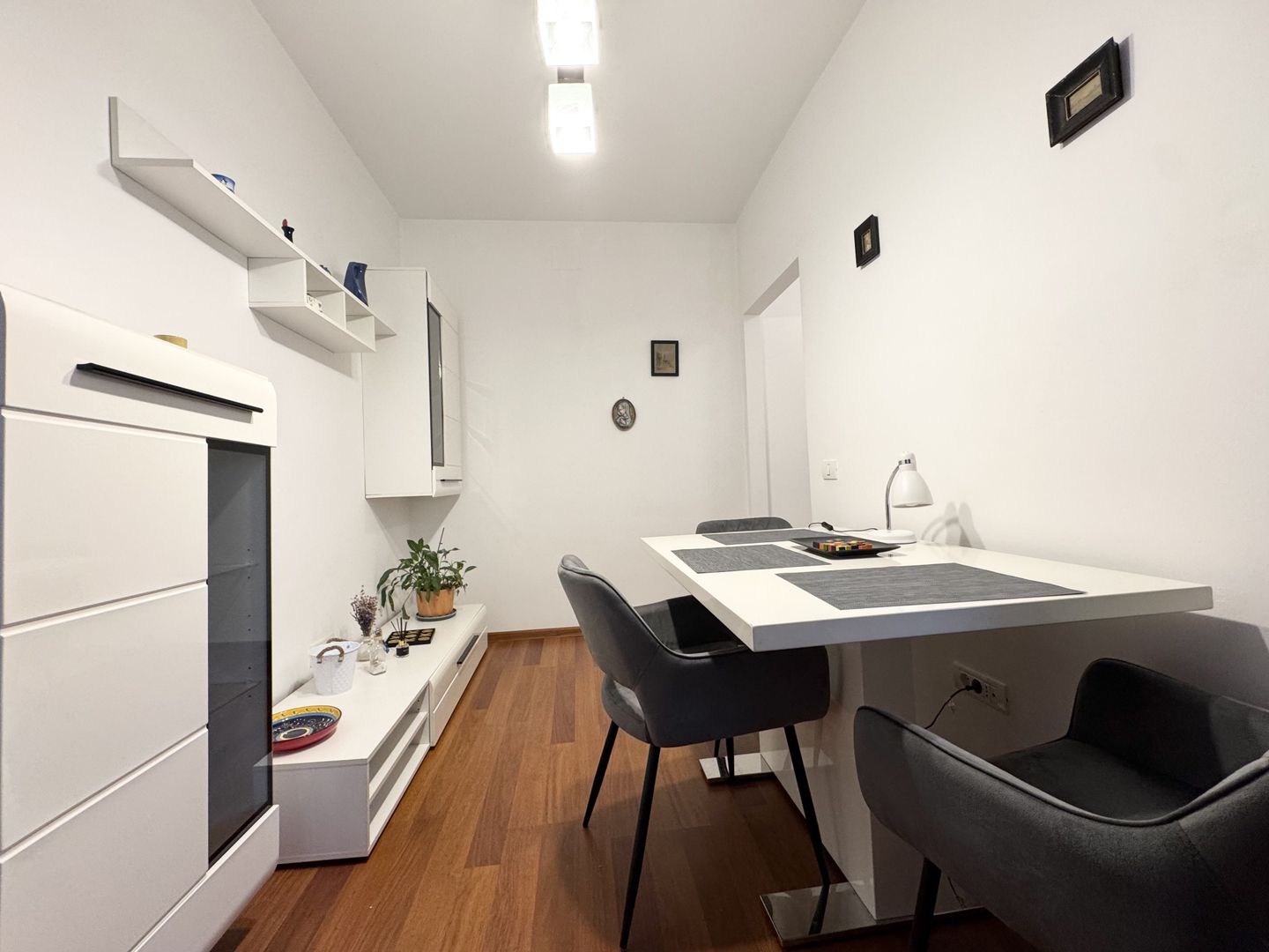 Centrul orașului la un pas – 2 camere cochet si primitor, Take Ionescu - Poză 10