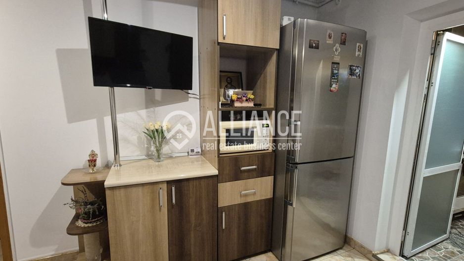 INEL 2 APARTAMENT MODERN3 CAMERE DECOMADATE 72 MP - Poză 8