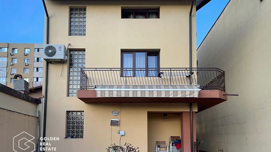 Casă generoasă pentru activități comerciale- Calea Vitan - Poză 11