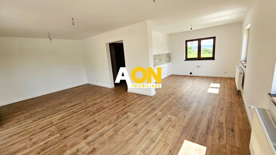 1/2 Duplex, 4 camere, 449 mp teren, asfalt, toate utilitatile, Cetate - Poză 6