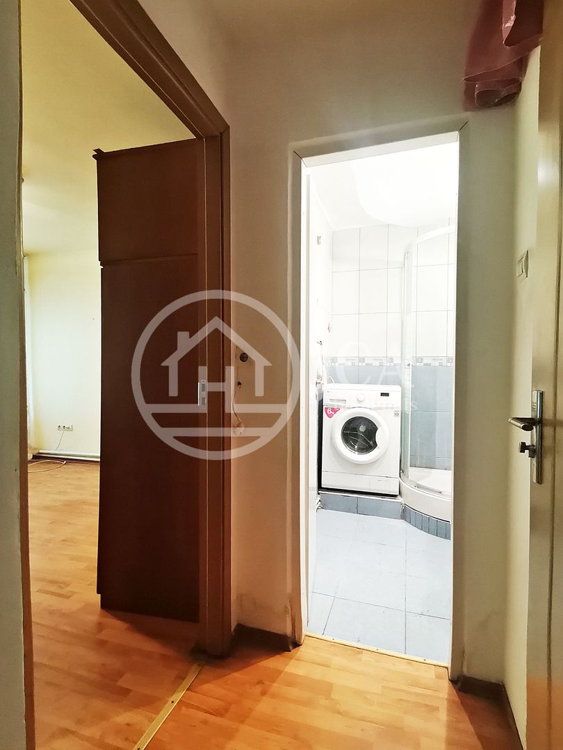 Apartament de vânzare cu 2 camere în zona Rogerius, Oradea - Poză 8