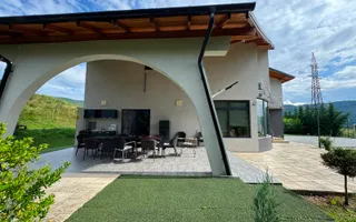 Pensiune  în Călimănești + 2 A-Frame - Teren 5.574 mp - Bonus Mercedes 350d - Poză 20