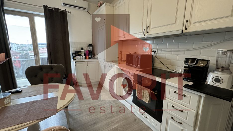 Mobilat si utilat. Pozitie excelenta. Villa construita in 2017 - Poză 4