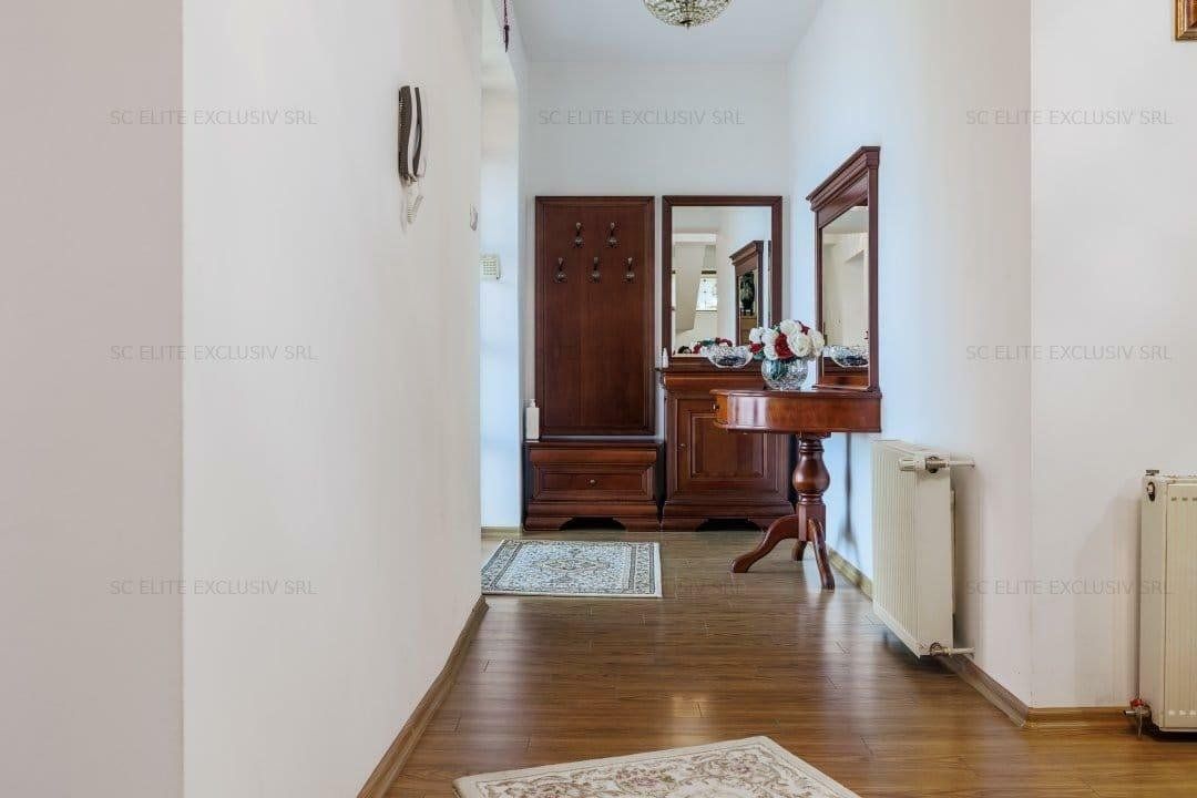 Vila unicat aproape de lac - Poză 8