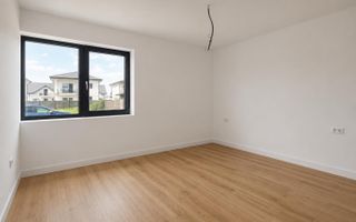 Casa parter- 4 camere- 600m de autobuz- 2km de metrou-pod-beci - Poză 4