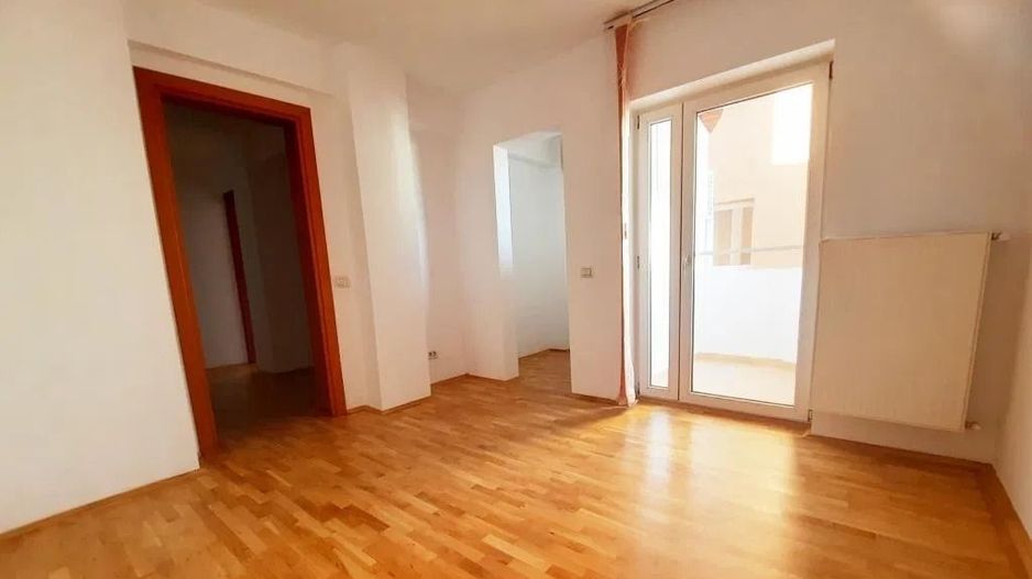 Apartament 4 camere nemobilat Stefan cel Mare de inchiriat bloc 2013 - Poză 6