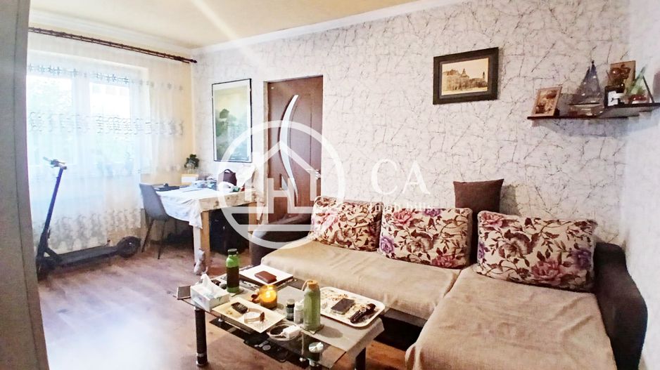 Apartament de vânzare cu 2 camere în zona Rogerius, Oradea - Poză 2