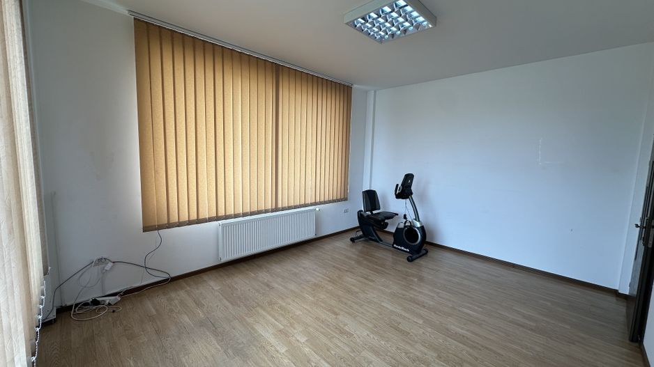 Birouri de închiriat | 20 MP | Etaj 1 | Paza + Supraveghere - Poză 7