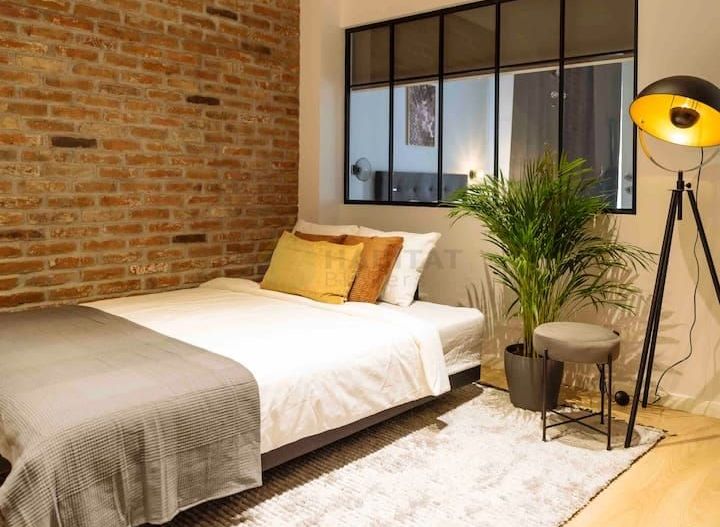 Investitiei, locatie centrala, randament bun, istoric B&B - Poză 14