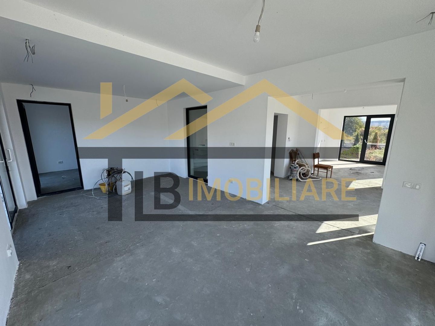 Casa individuala 4 camere, 181 mp utili, teren 822mp, zona Unirii - Poză 7