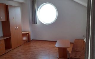 Apartament spațios cu 3 camere și garaj, Zorilor - Poză 2