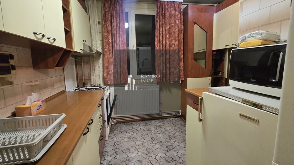 3 camere/ Aparatorii Patriei/centrala/parcare - Poză 3